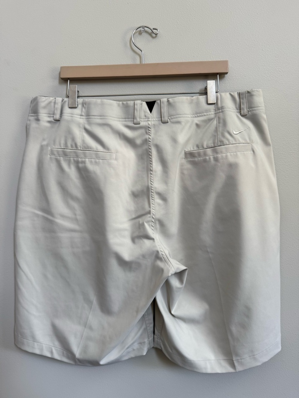 $70 Men’s Nike Dri-Fit Golf Shorts size 40 worn once like new